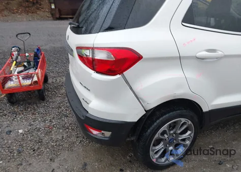 2019 Ford Ecosport Titanium z USA, uszkodzony, nr VIN MAJ6S3KL5KC277733